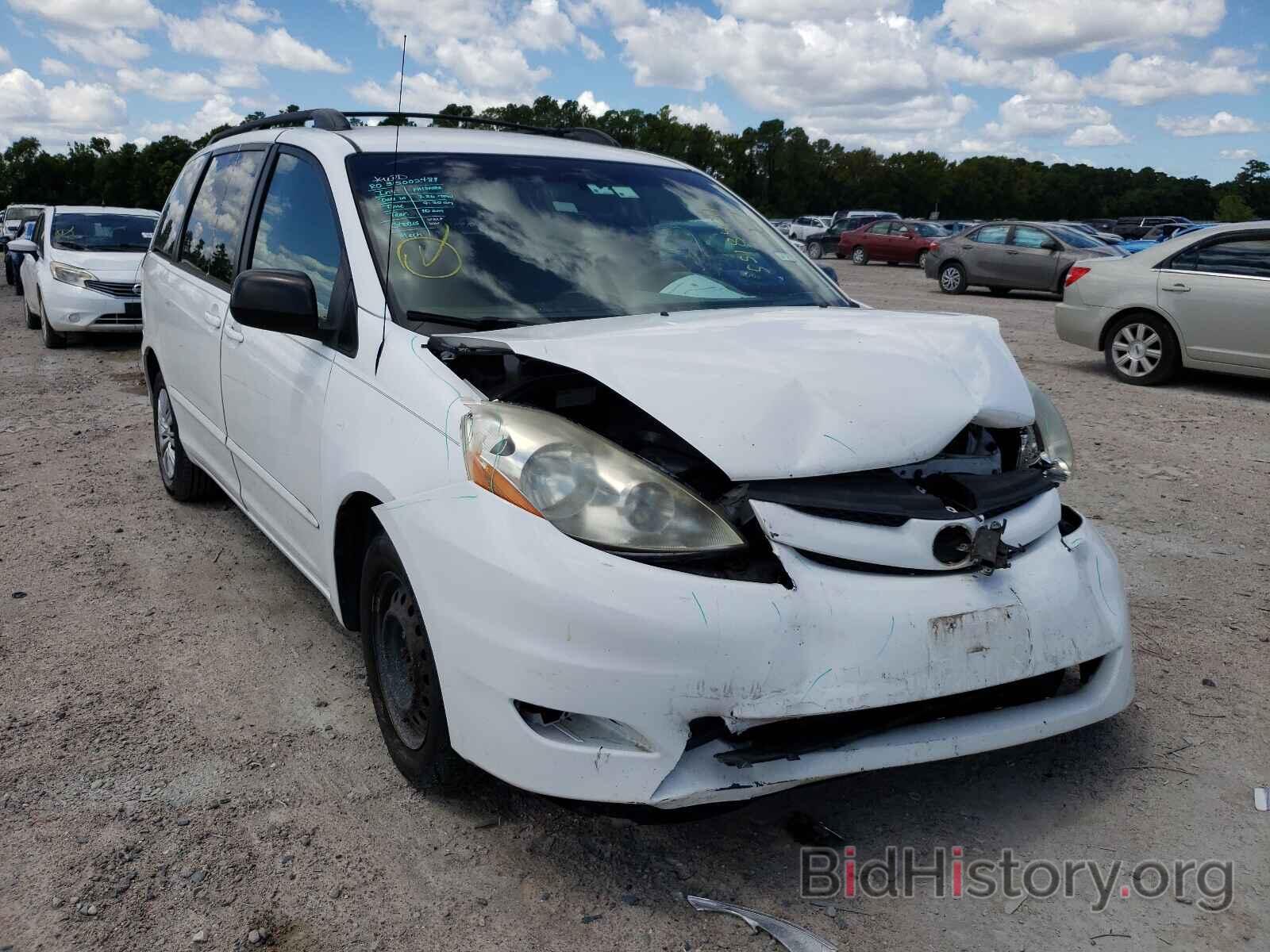 Photo 5TDKK4CC1AS308714 - TOYOTA SIENNA 2010