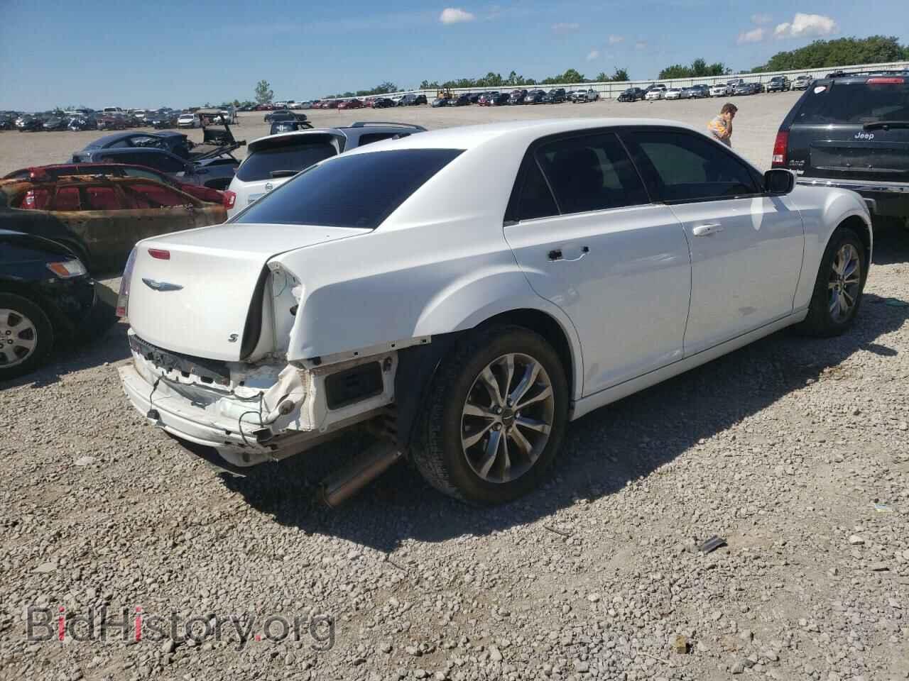 2014 CHRYSLER 300 - VIN: 2C3CCAGG5EH381557 - Фото 4