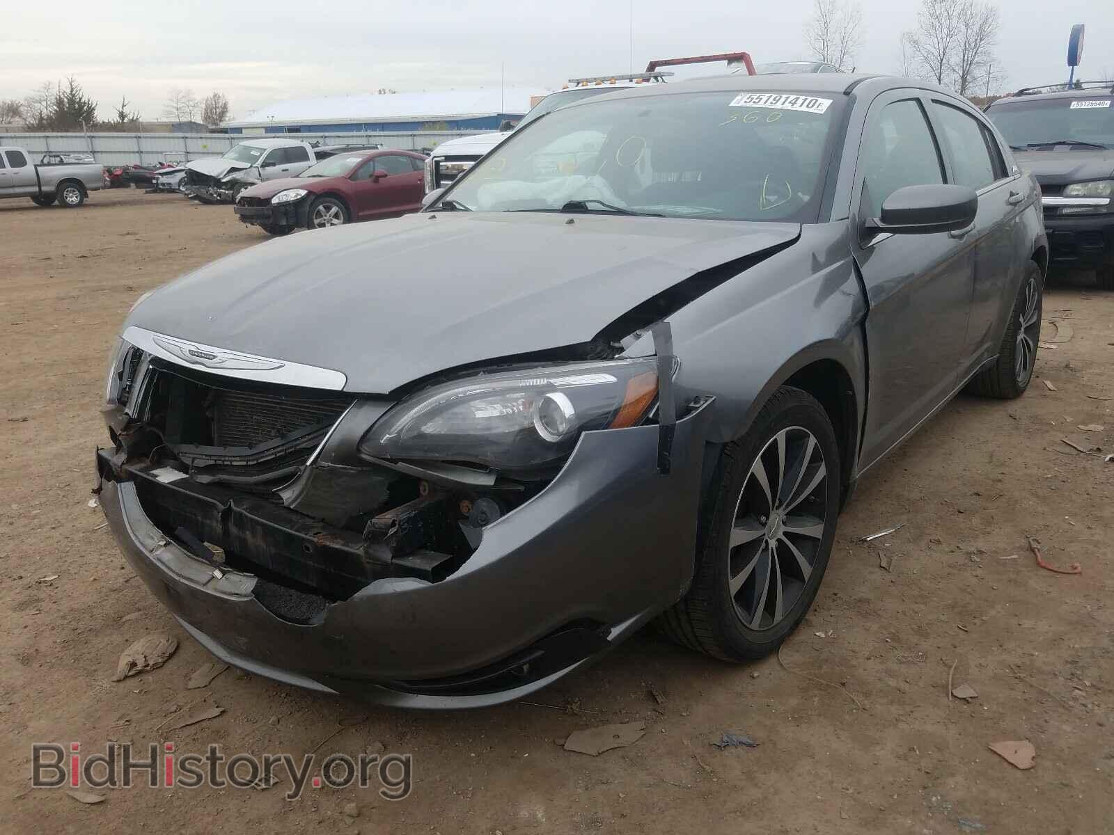 2013 CHRYSLER 200 - VIN: 1C3CCBBB7DN751432 - Фото 2