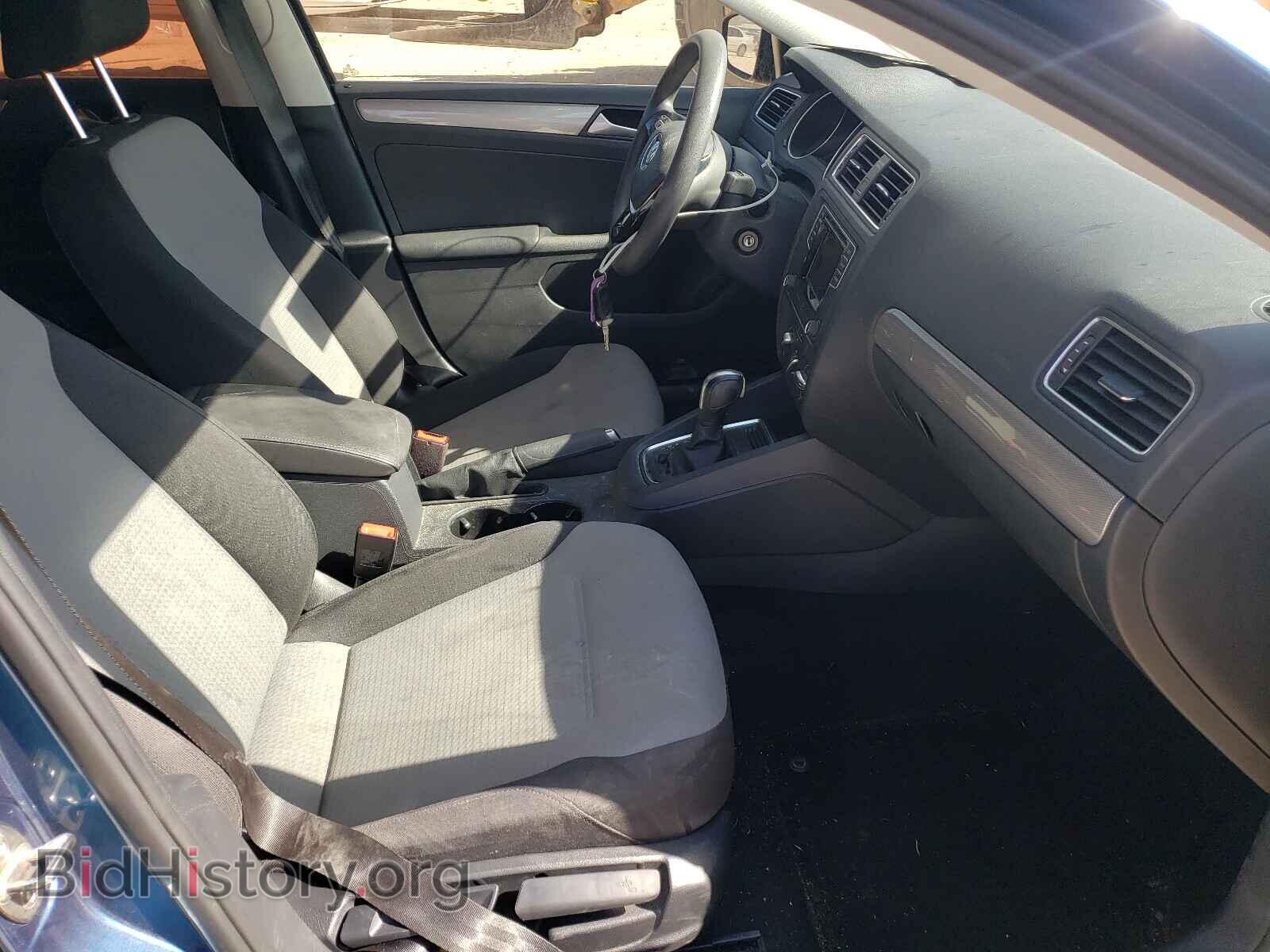 2017 VOLKSWAGEN JETTA - VIN: 3VW2B7AJ3HM384302 - Фото 5