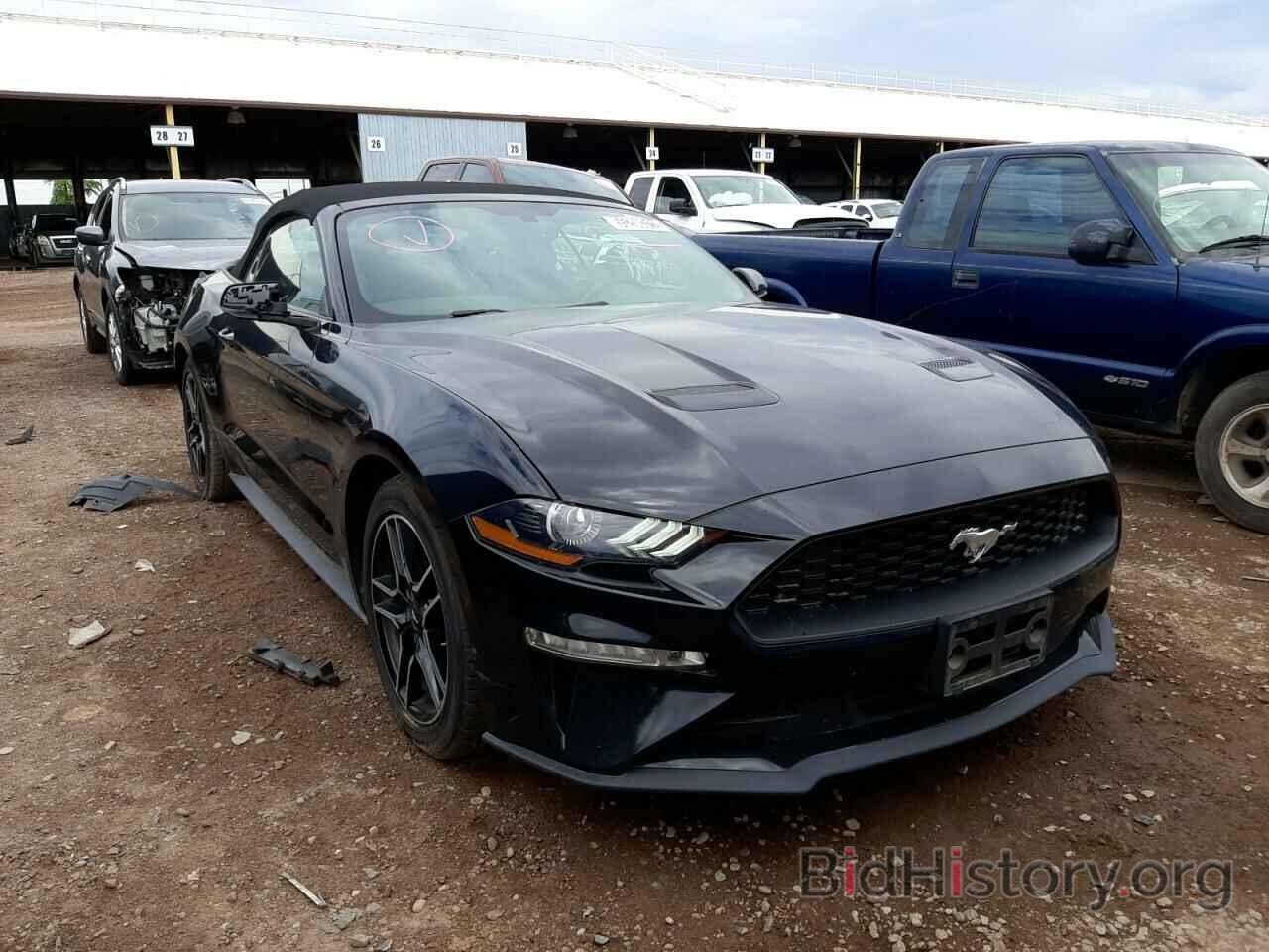 Photo 1FATP8UH3L5136112 - FORD MUSTANG 2020