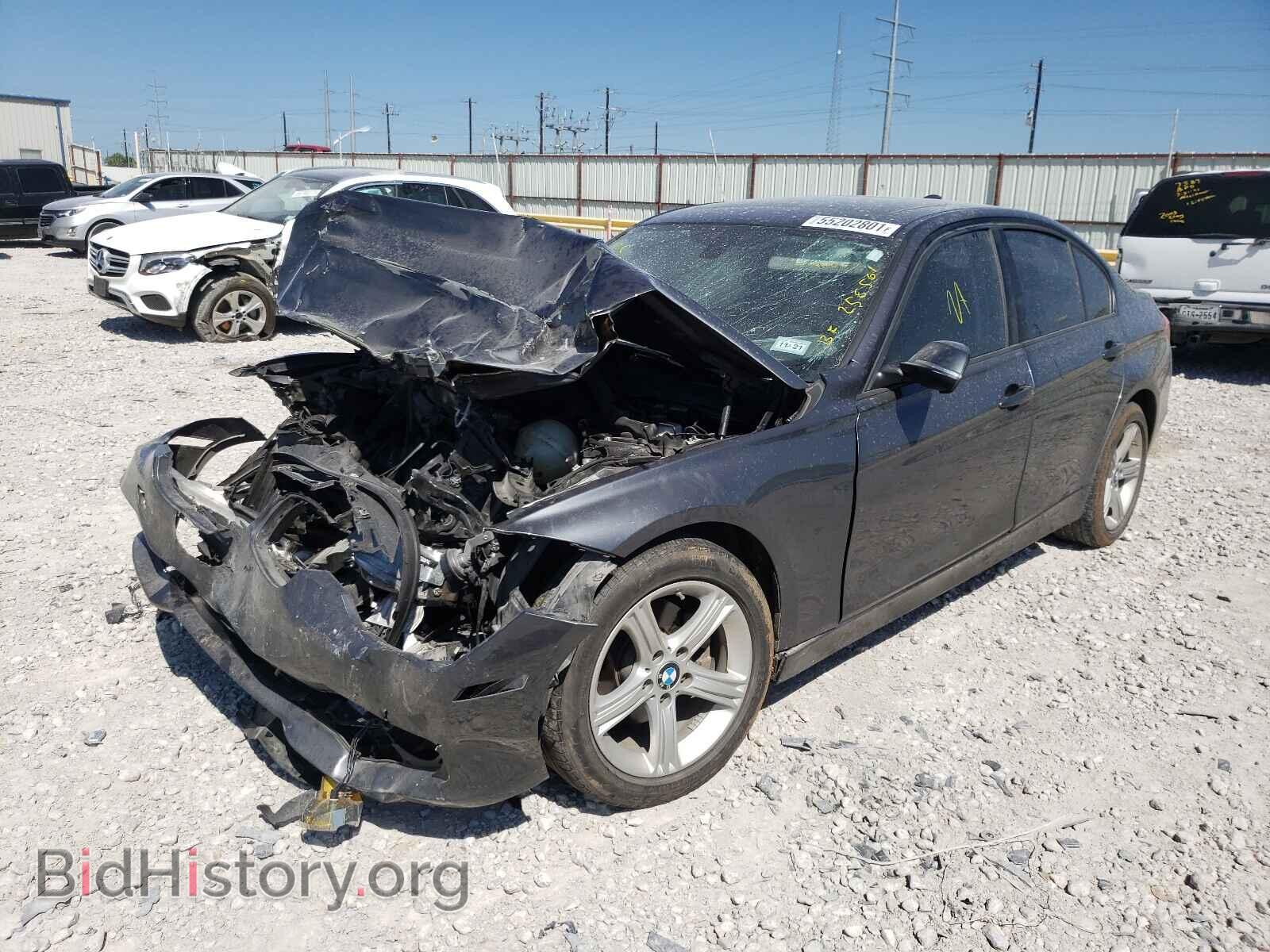 2012 BMW 3 SERIES - VIN: WBA3A5C55CF258561 - Фото 2