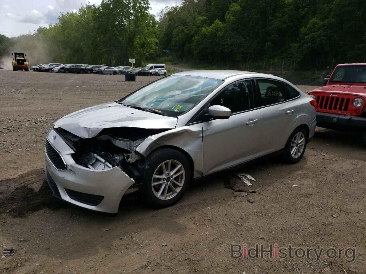 Photo 1FADP3FEXJL242561 - FORD FOCUS 2018