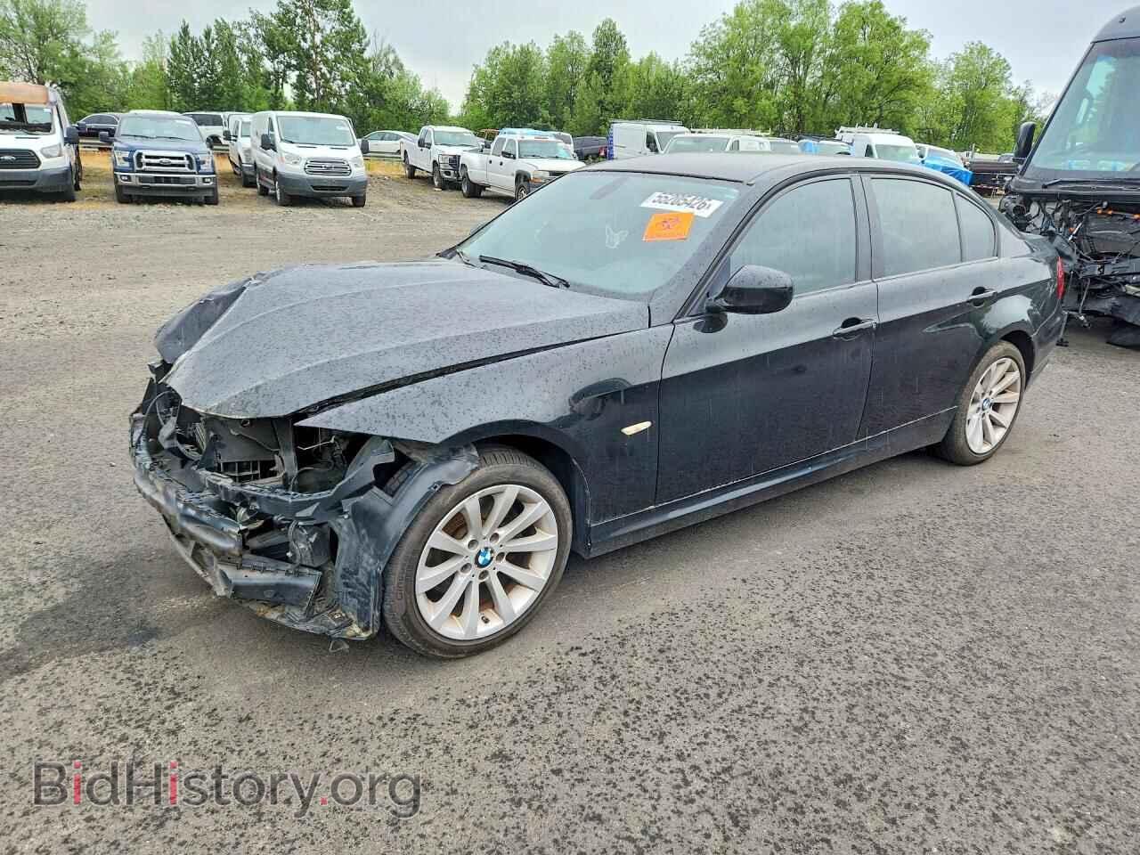 Фотография WBAPH7C52BE678193 - BMW 3 SERIES 2011