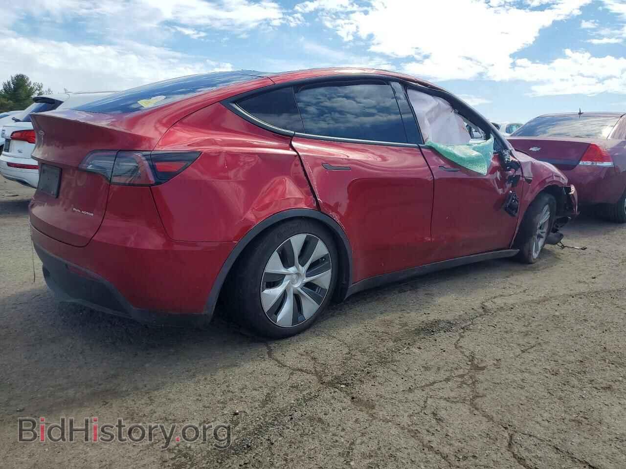2024 TESLA MODEL Y - VIN: 7SAYGAEE7RF066622 - Photo 3