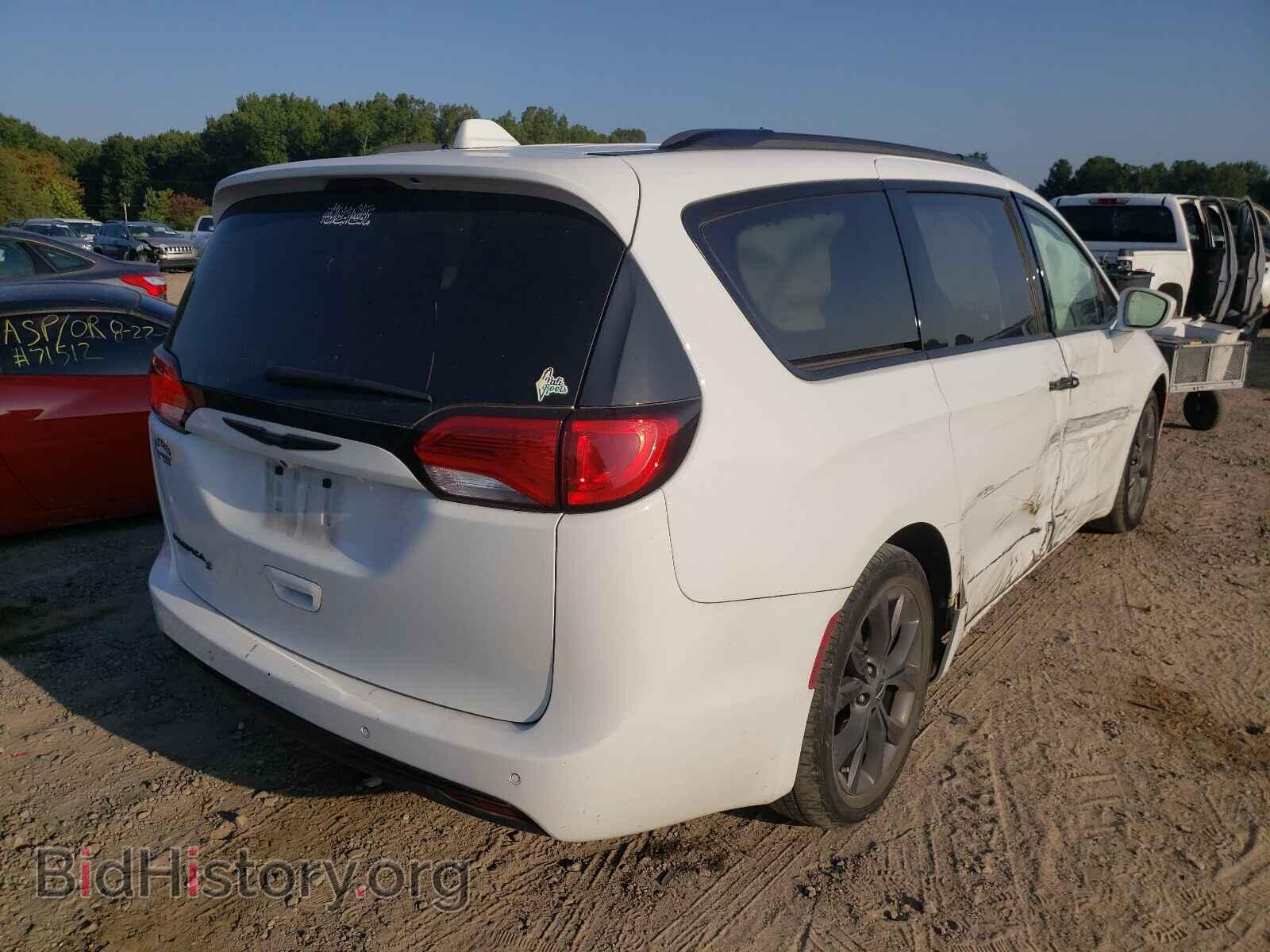 2018 CHRYSLER PACIFICA - VIN: 2C4RC1BG4JR228184 - Фото 4