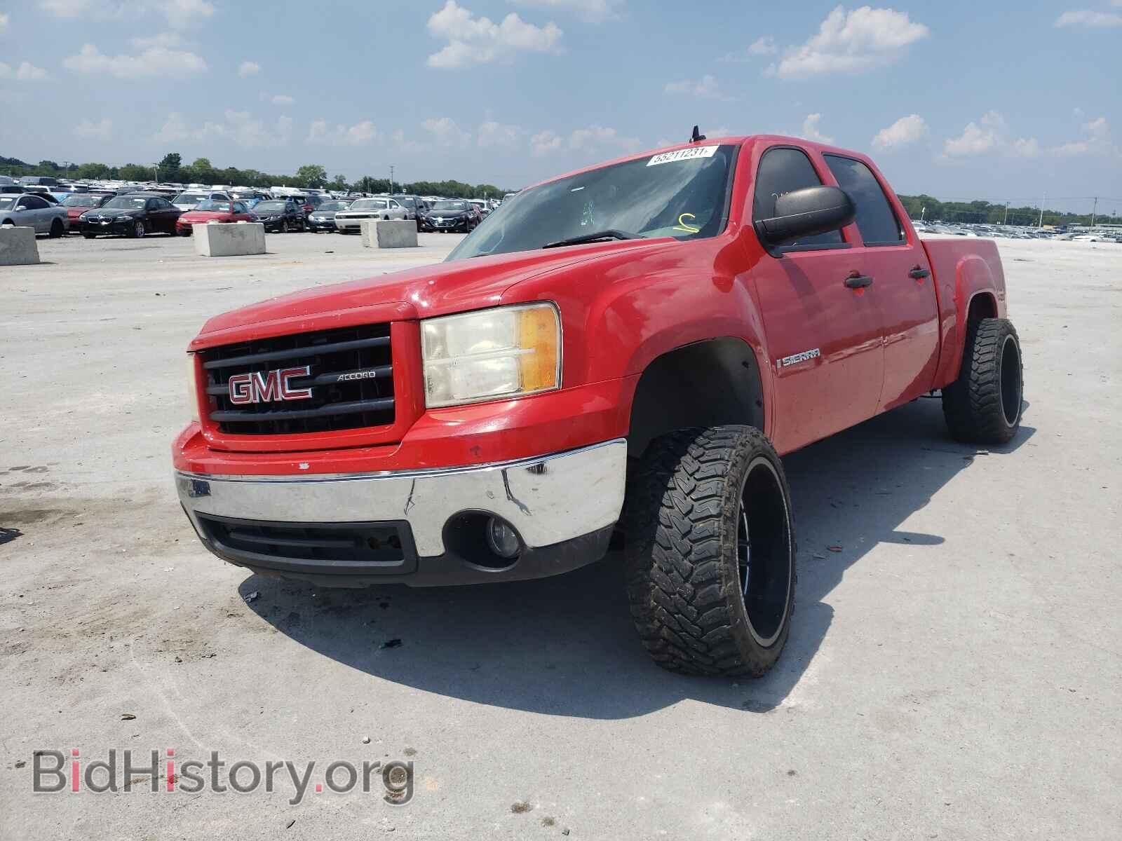 2007 GMC SIERRA - VIN: 3GTEC13C27G544272 - Фото 2