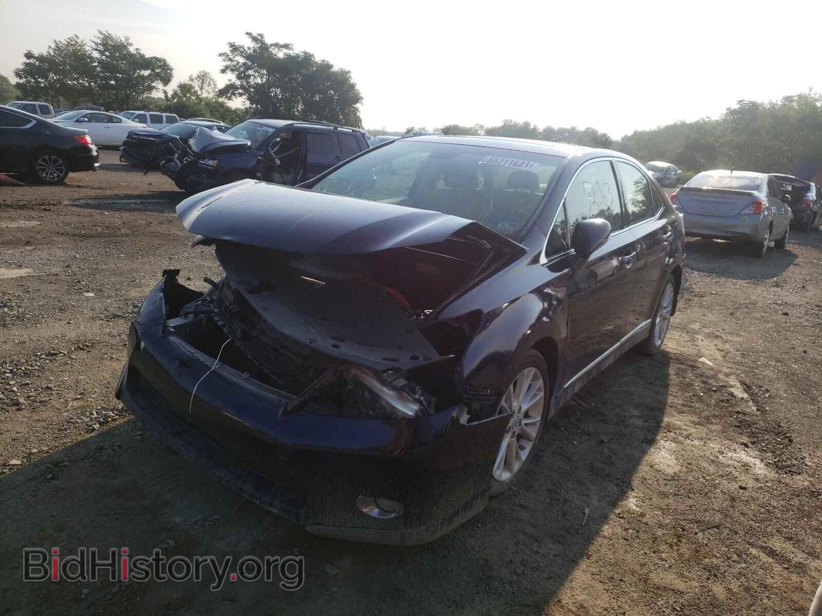 2010 LEXUS HS - VIN: JTHBB1BA0A2014404 - Photo 2