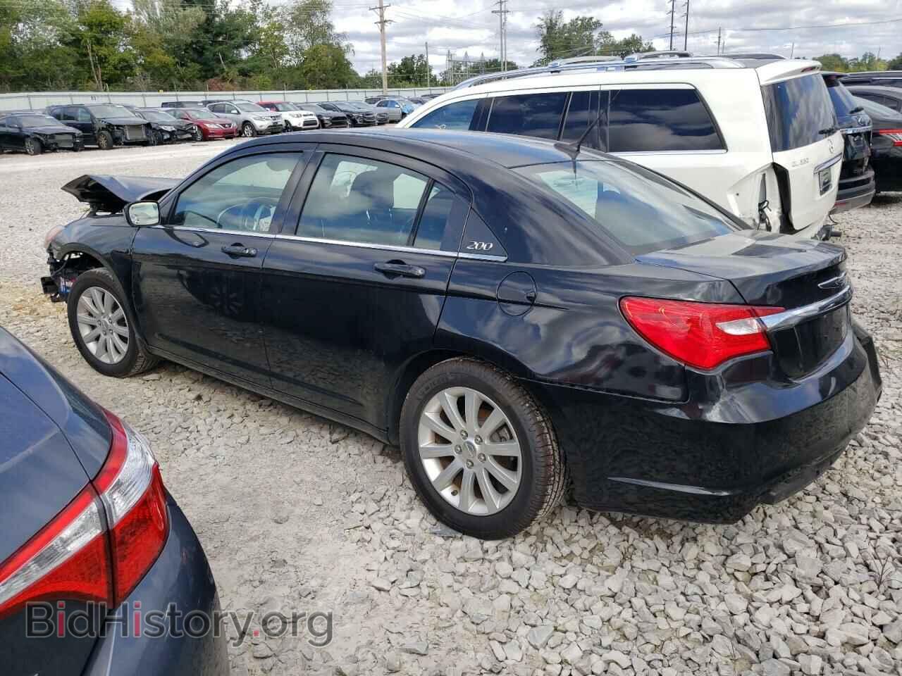 2011 CHRYSLER 200 - VIN: 1C3BC1FB2BN522427 - Фото 2