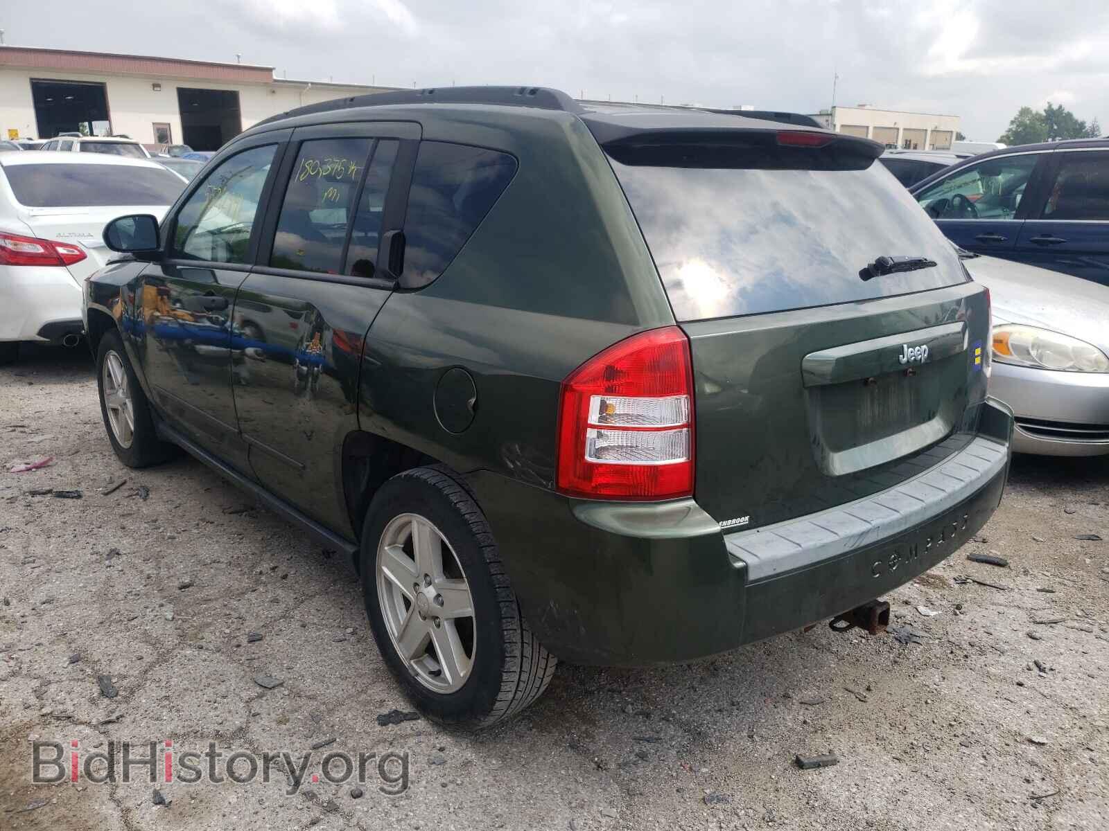 2008 JEEP COMPASS - VIN: 1J8FT47048D777132 - Фото 3