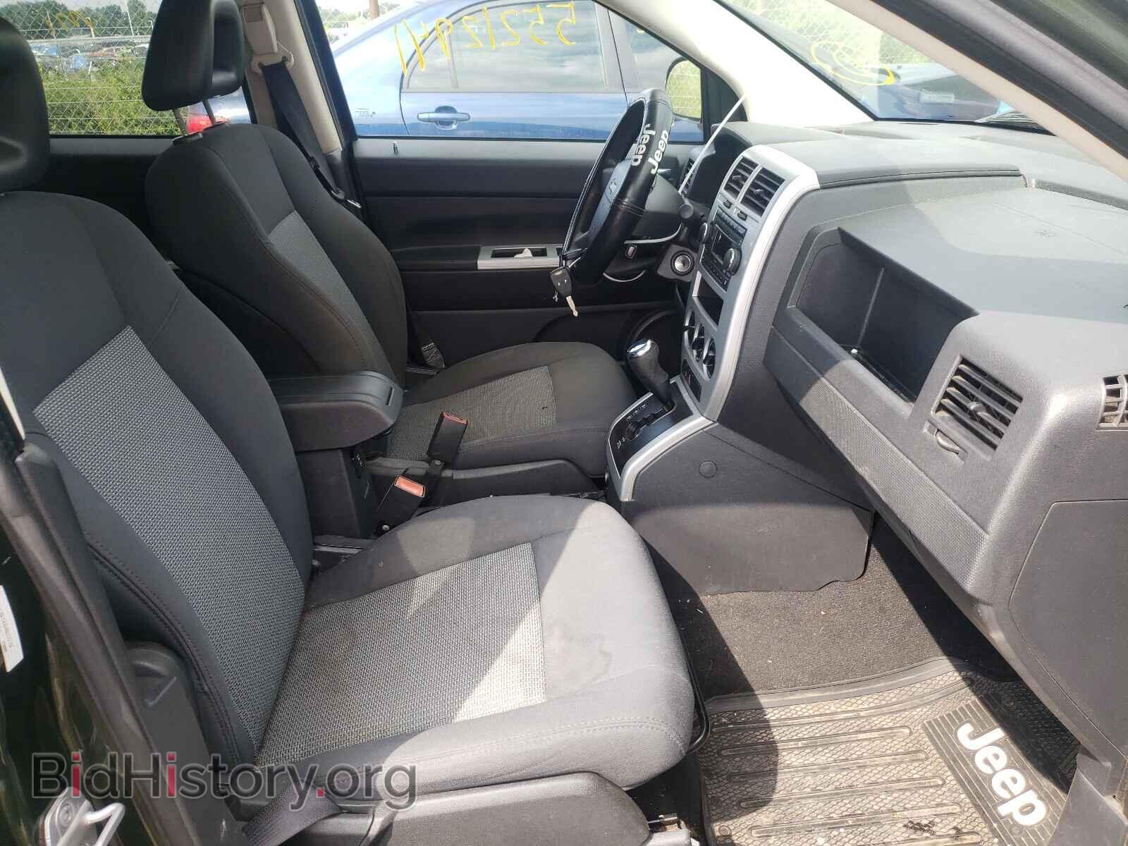 2008 JEEP COMPASS - VIN: 1J8FT47048D777132 - Фото 5