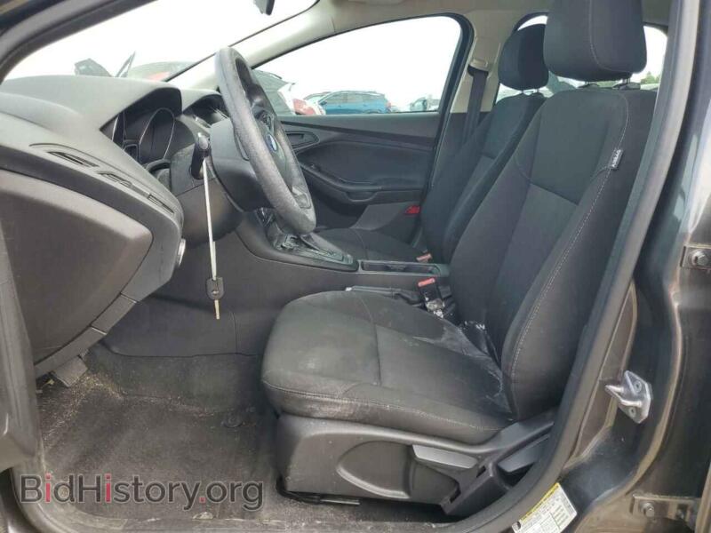2017 Ford FOCUS (VIN 1FADP3E2XHL202014) — photo 7 of 15