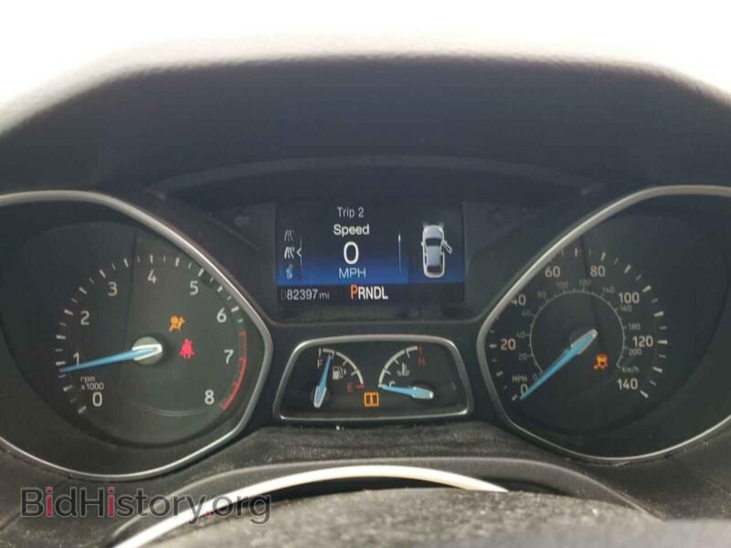 2017 Ford FOCUS (VIN 1FADP3E2XHL202014) — photo 9 of 15