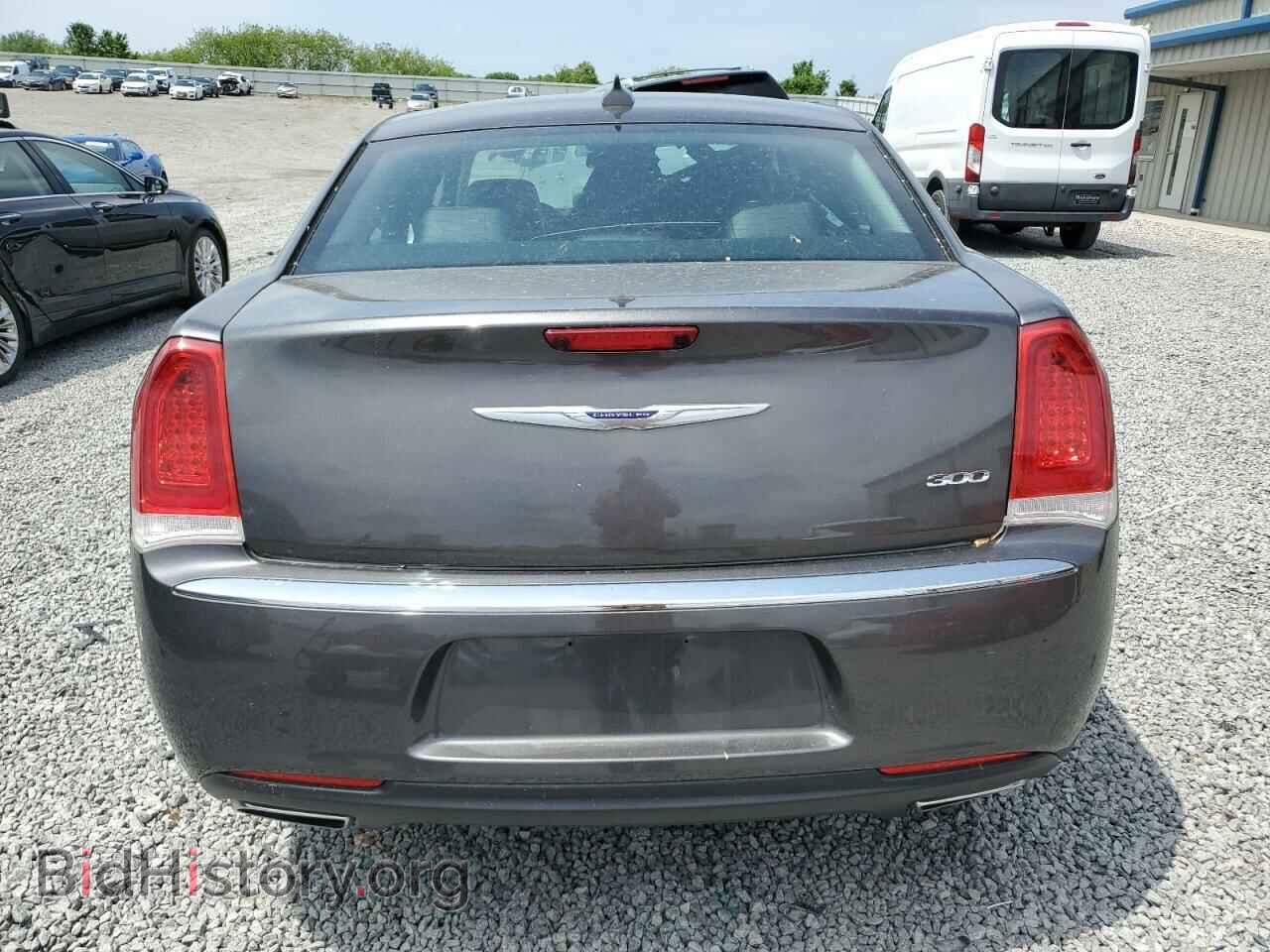 2019 CHRYSLER 300 - VIN: 2C3CCAAG1KH517154 - Фото 6