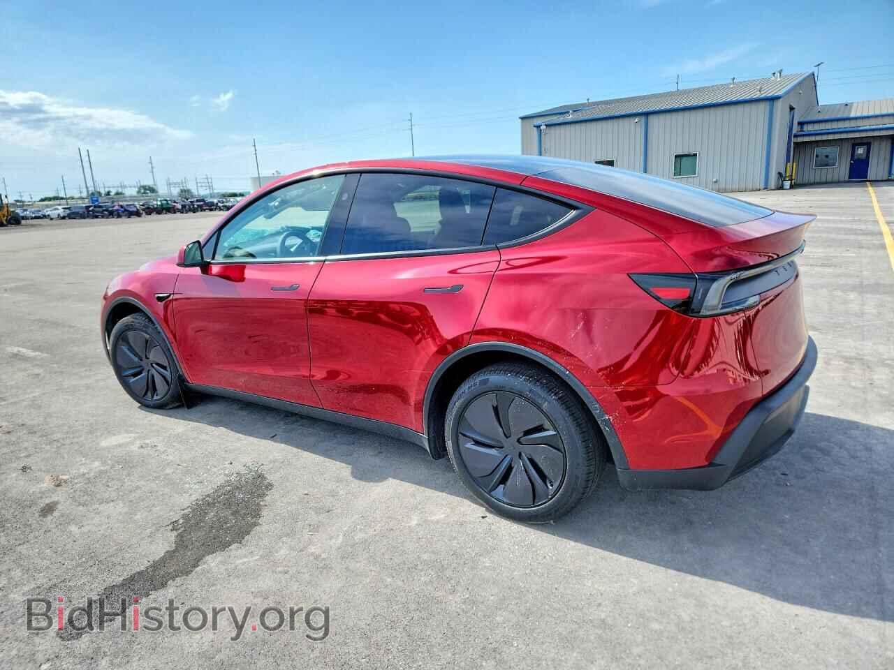 2026 TESLA MODEL Y - VIN: 7SAYGDEE7TF558348 - Фото 2