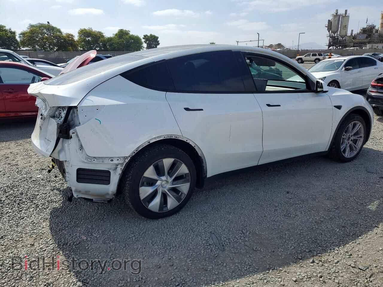 2022 TESLA MODEL Y - VIN: 7SAYGDEE5NF385397 - Фото 3