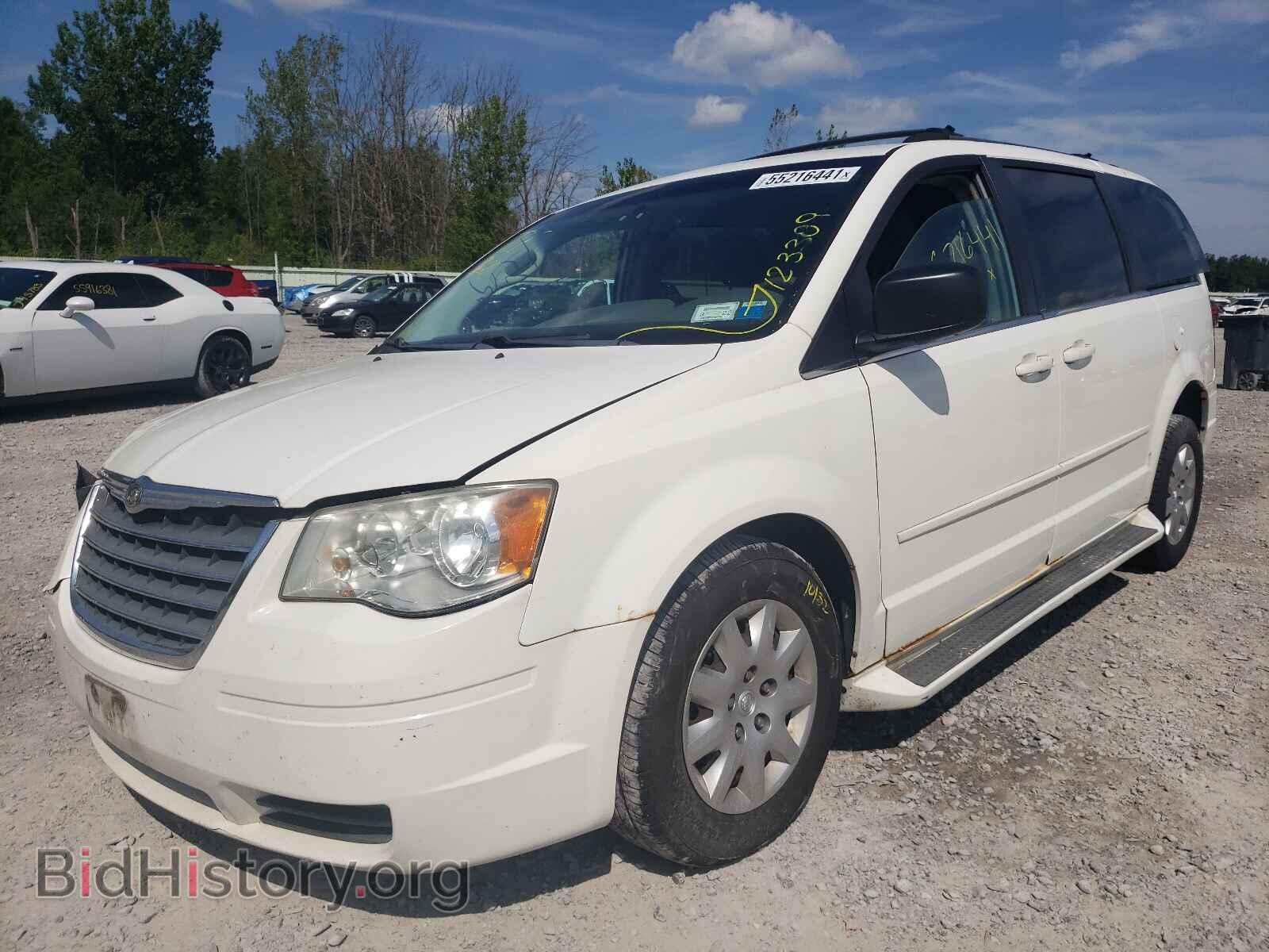 2009 CHRYSLER MINIVAN - VIN: 2A8HR44EX9R602051 - Фото 2