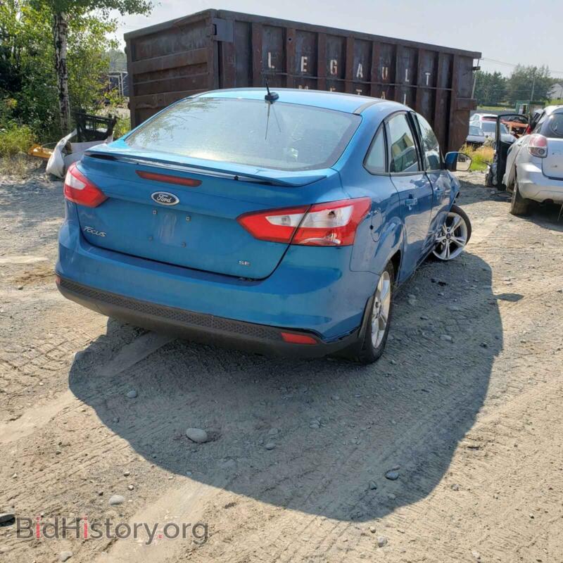 2012 Ford FOCUS (VIN 1FAHP3F20CL208557) — фото 4 из 9