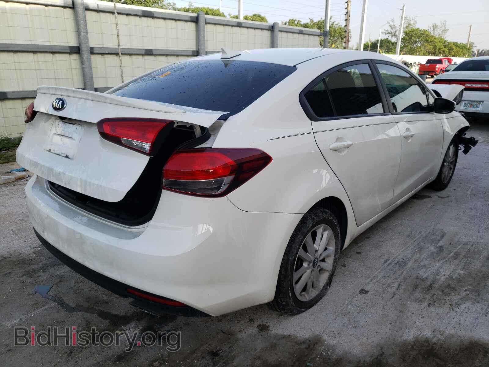 2017 KIA FORTE - VIN: 3KPFL4A72HE066475 - Фото 4