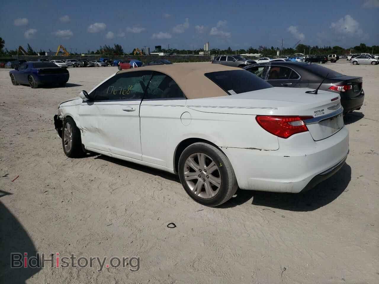 2012 CHRYSLER 200 - VIN: 1C3BCBEB1CN213413 - Фото 3