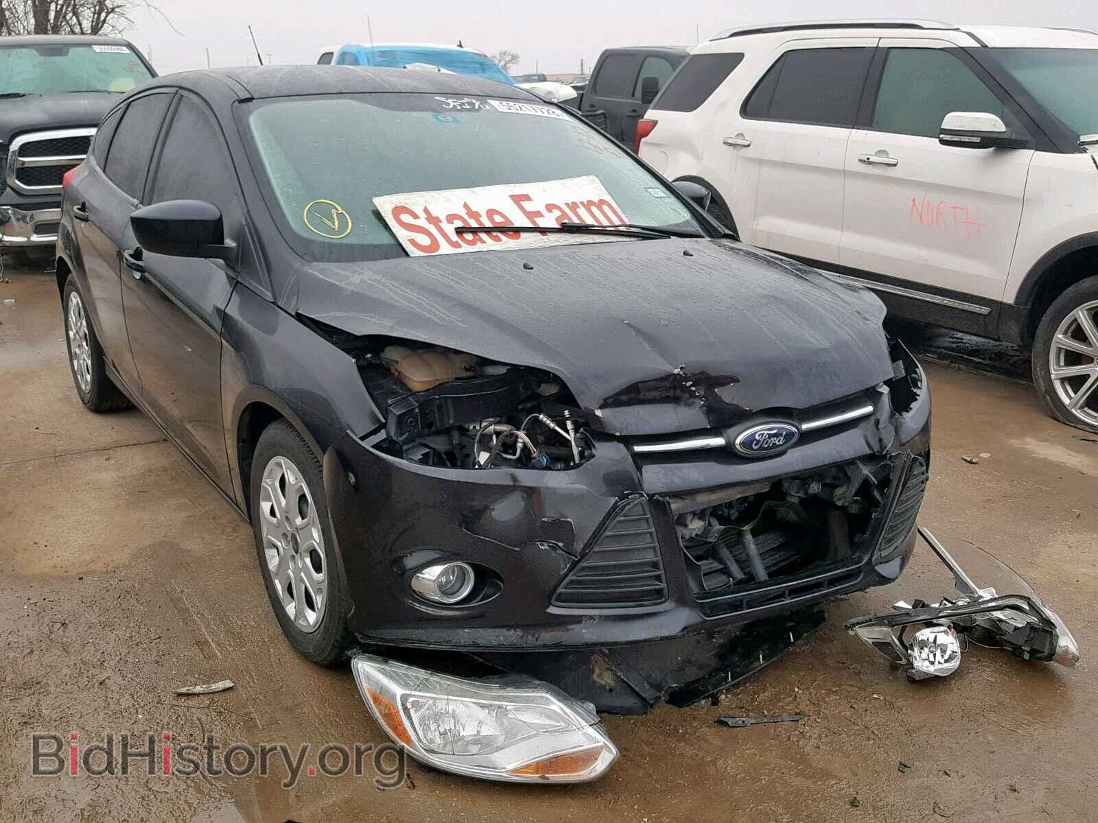 Photo 1FAHP3K20CL361882 - FORD FOCUS 2012