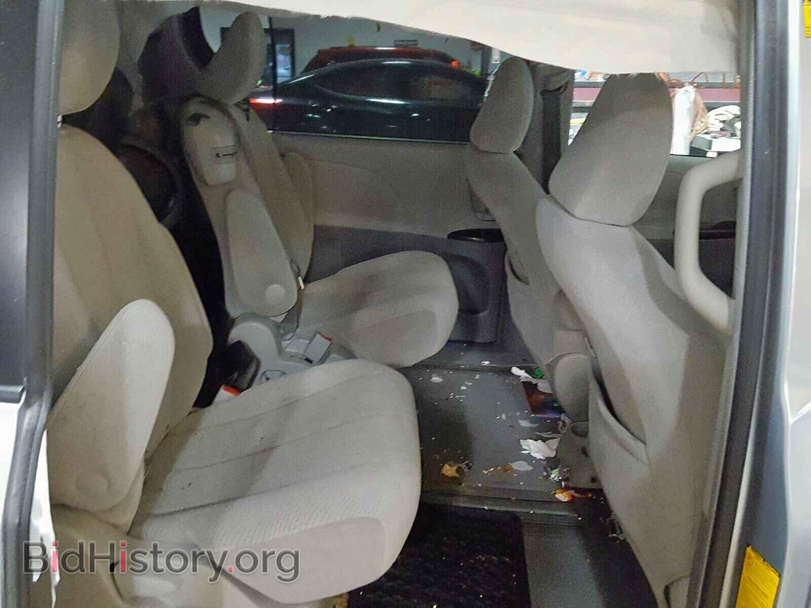 2011 TOYOTA SIENNA LE - VIN: 5TDKK3DC9BS068161 - Фото 6