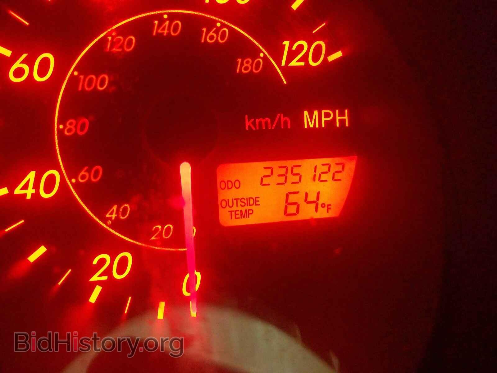 2003 TOYOTA COROLLA - VIN: 2T1KR32E53C126812 - Фото 8