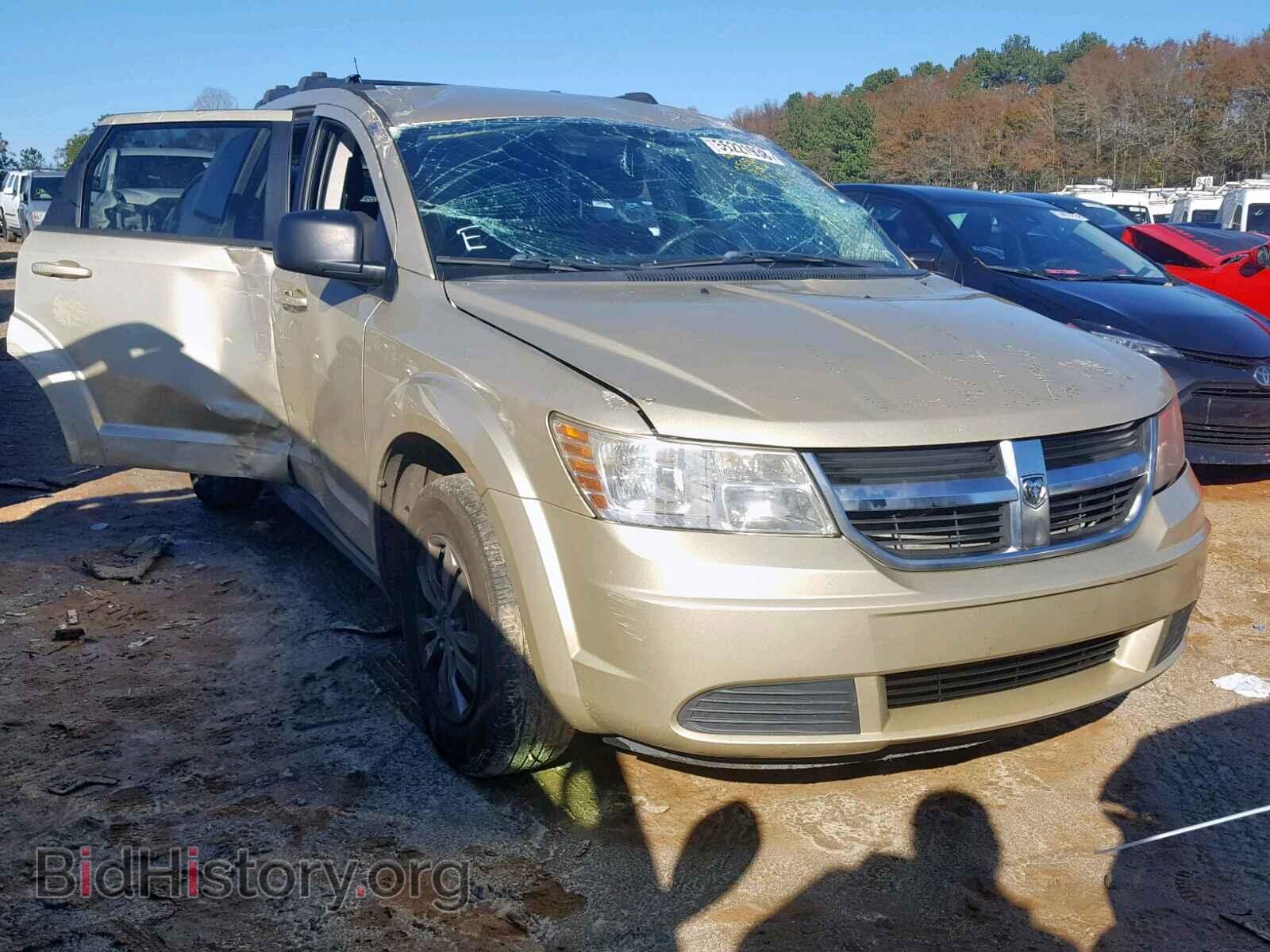 Photo 3D4PG4FB9AT236437 - DODGE JOURNEY SE 2010