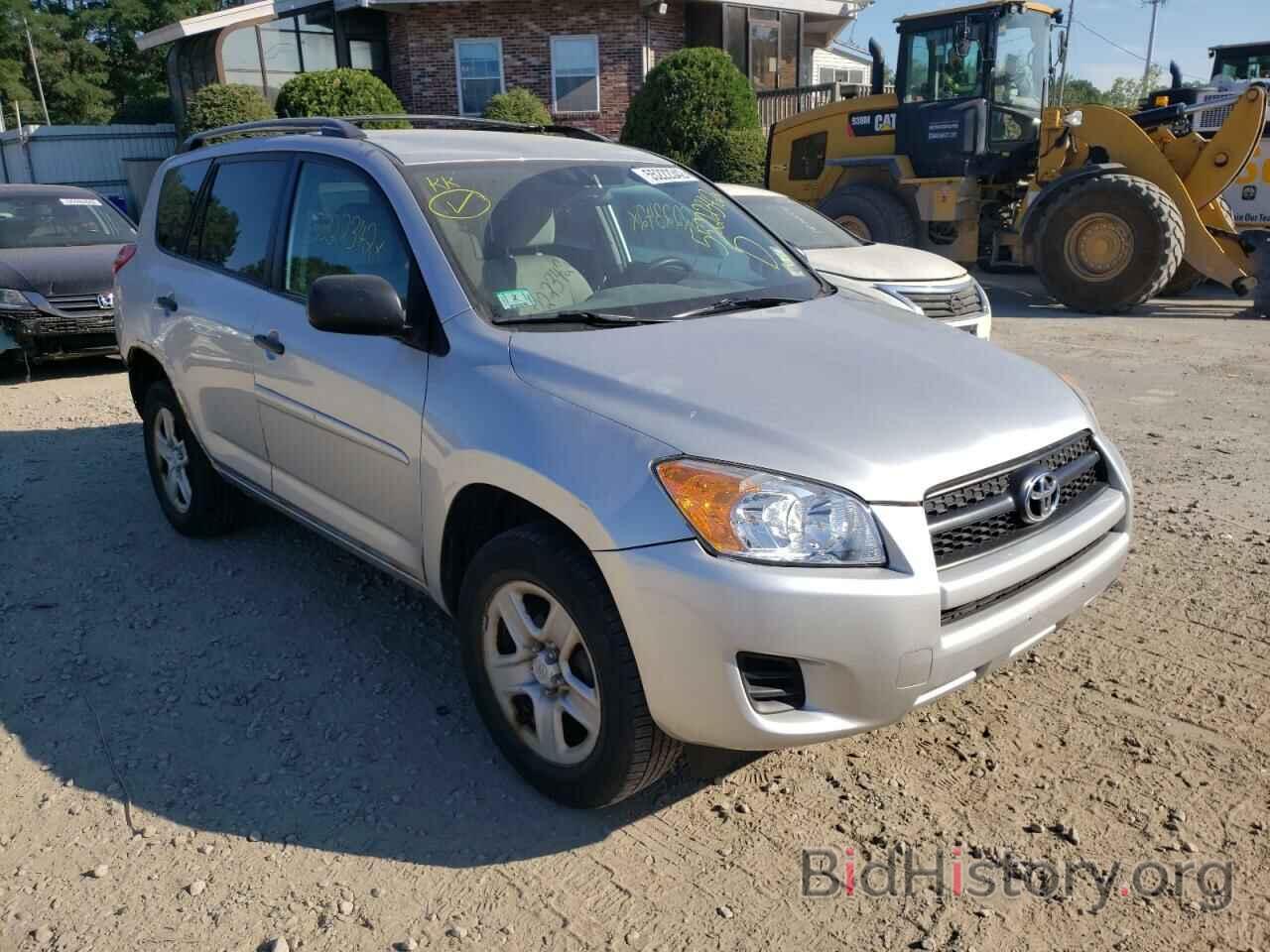 Photo 2T3BF4DV8AW049576 - TOYOTA RAV4 2010