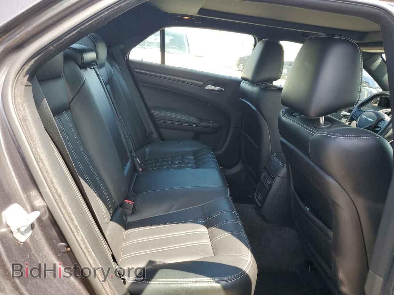 2016 CHRYSLER 300 - VIN: 2C3CCAGG9GH253311 - Фото 10
