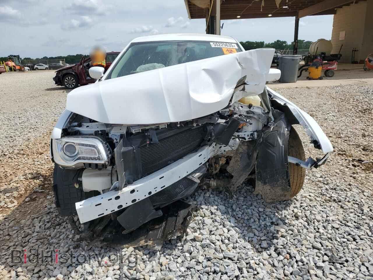 2019 CHRYSLER 300 - VIN: 2C3CCAAG3KH501201 - Фото 5