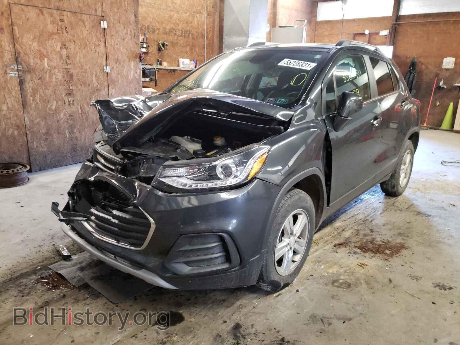 2017 CHEVROLET TRAX - VIN: 3GNCJPSB1HL255800 - Фото 2