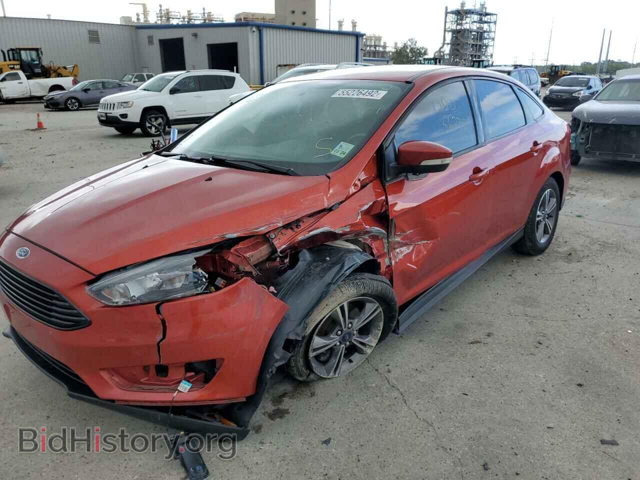2018 FORD FOCUS - VIN: 1FADP3F22JL258758 - Фото 2