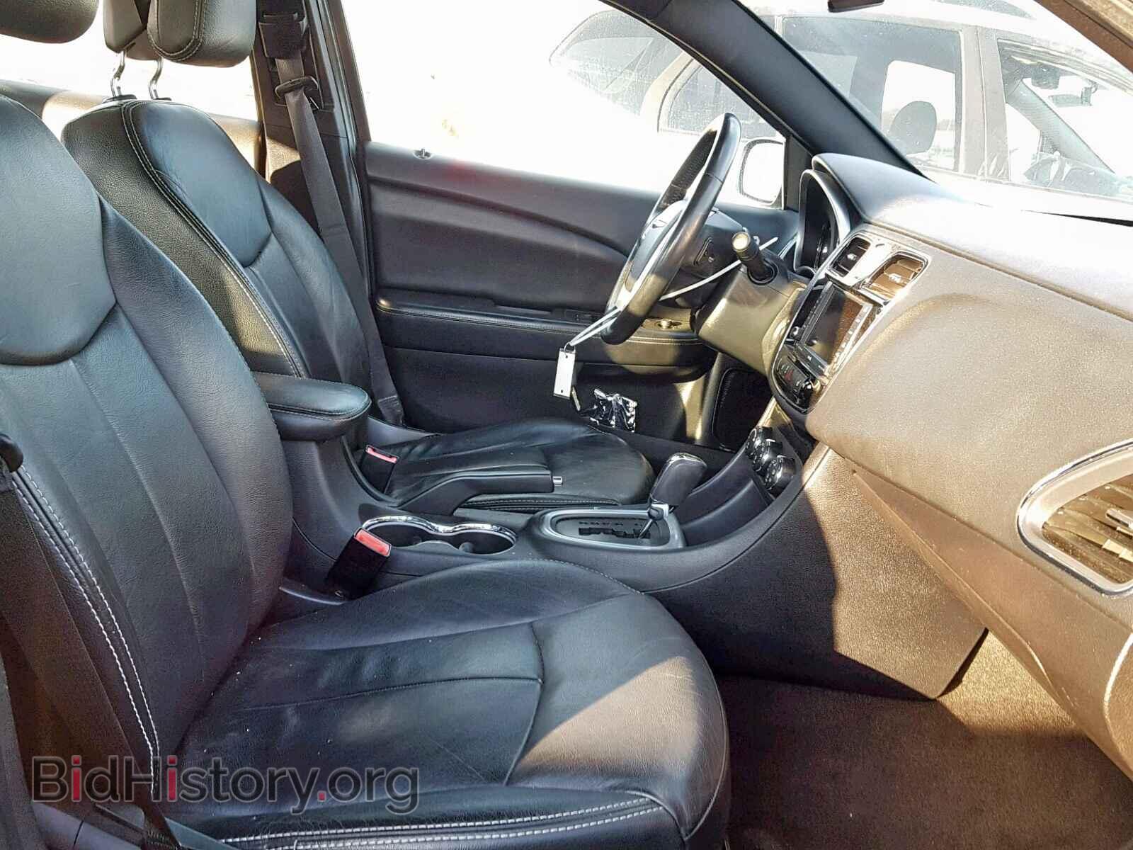 2011 CHRYSLER 200 - VIN: 1C3BC2FB0BN569672 - Photo 5