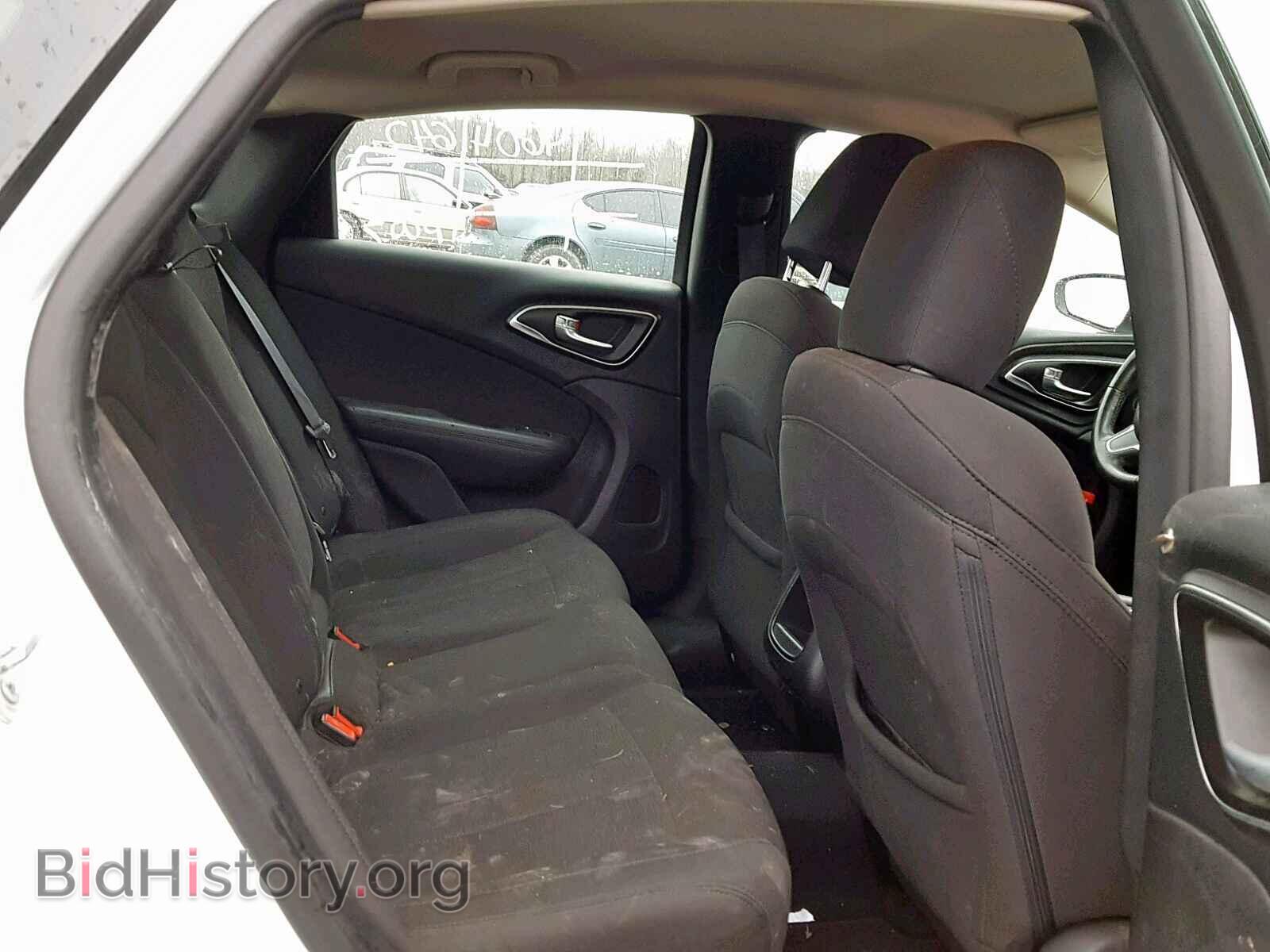 2016 CHRYSLER 200 - VIN: 1C3CCCAB4GN159496 - Фото 6