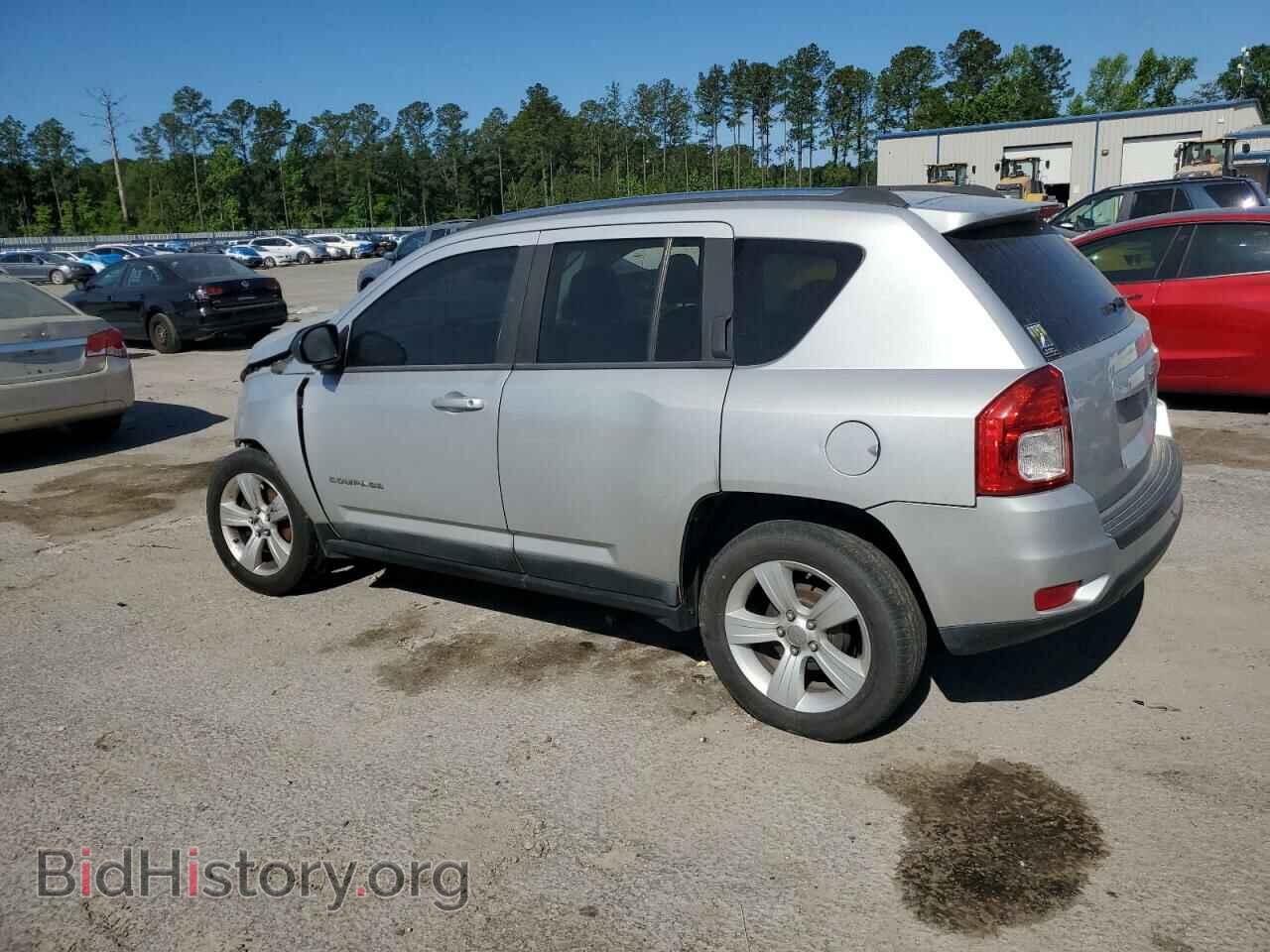 2011 JEEP COMPASS - VIN: 1J4NT1FBXBD228234 - Фото 2