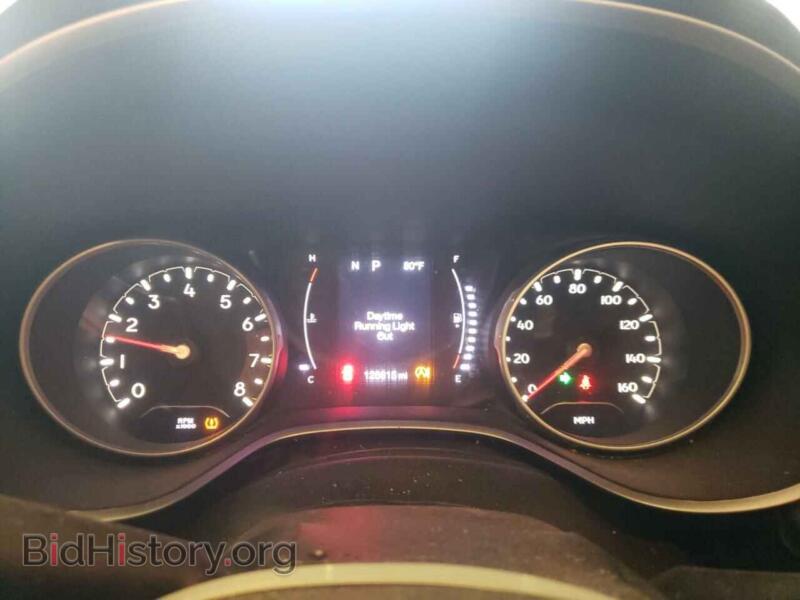 2020 Jeep COMPASS (VIN 3C4NJCAB6LT230248) — photo 9 of 14