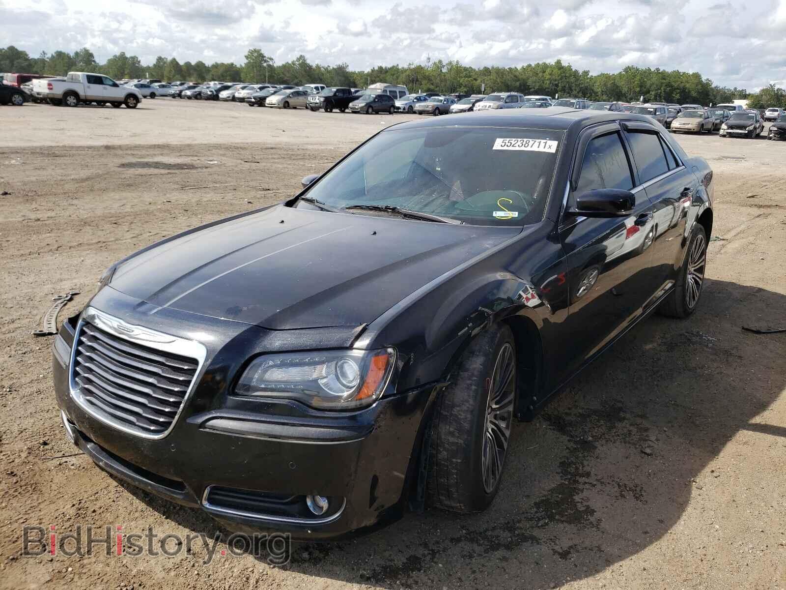 2014 CHRYSLER 300 - VIN: 2C3CCABT4EH182956 - Фото 2