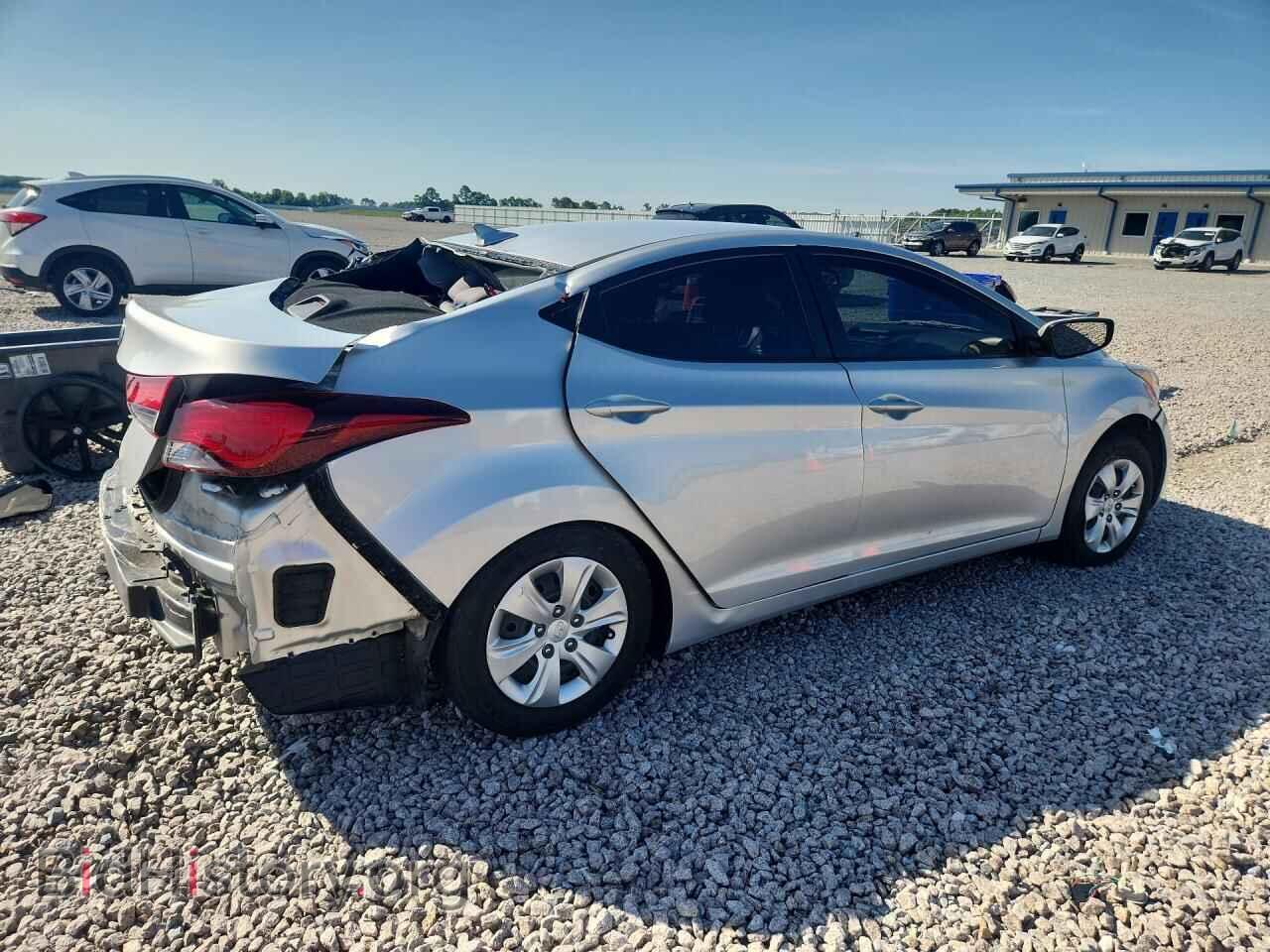2016 HYUNDAI ELANTRA - VIN: 5NPDH4AE5GH682995 - Фото 3