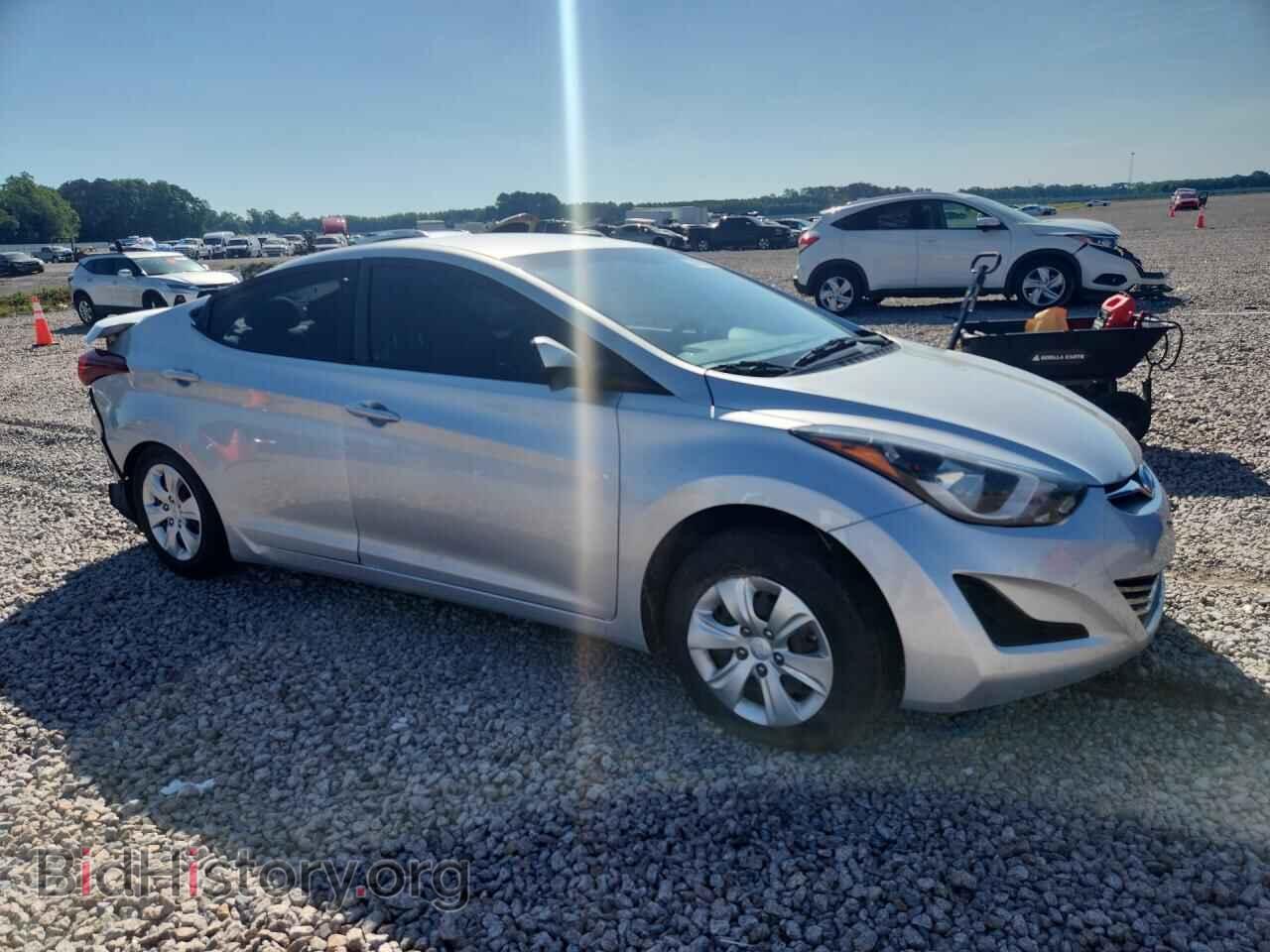 2016 HYUNDAI ELANTRA - VIN: 5NPDH4AE5GH682995 - Фото 4