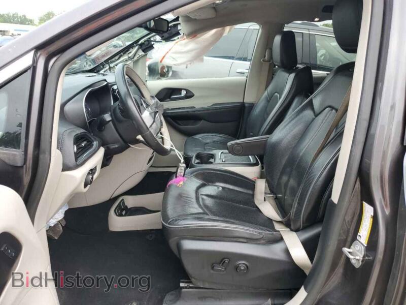 2020 Chrysler PACIFICA (VIN 2C4RC1GG6LR192509) — photo 7 of 13