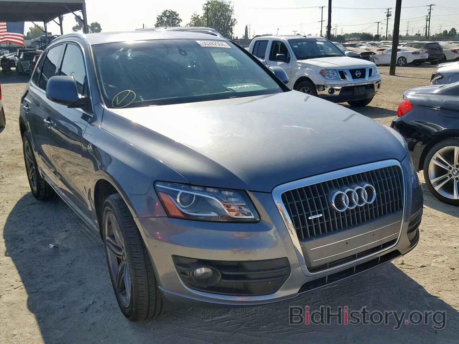 Photo WA1LFBFP0CA004957 - AUDI Q5 2012