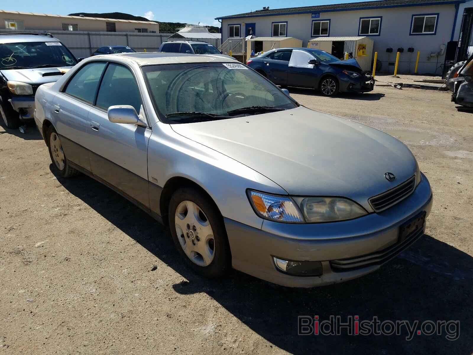 Photo JT8BF28G2Y0273388 - LEXUS ES300 2000