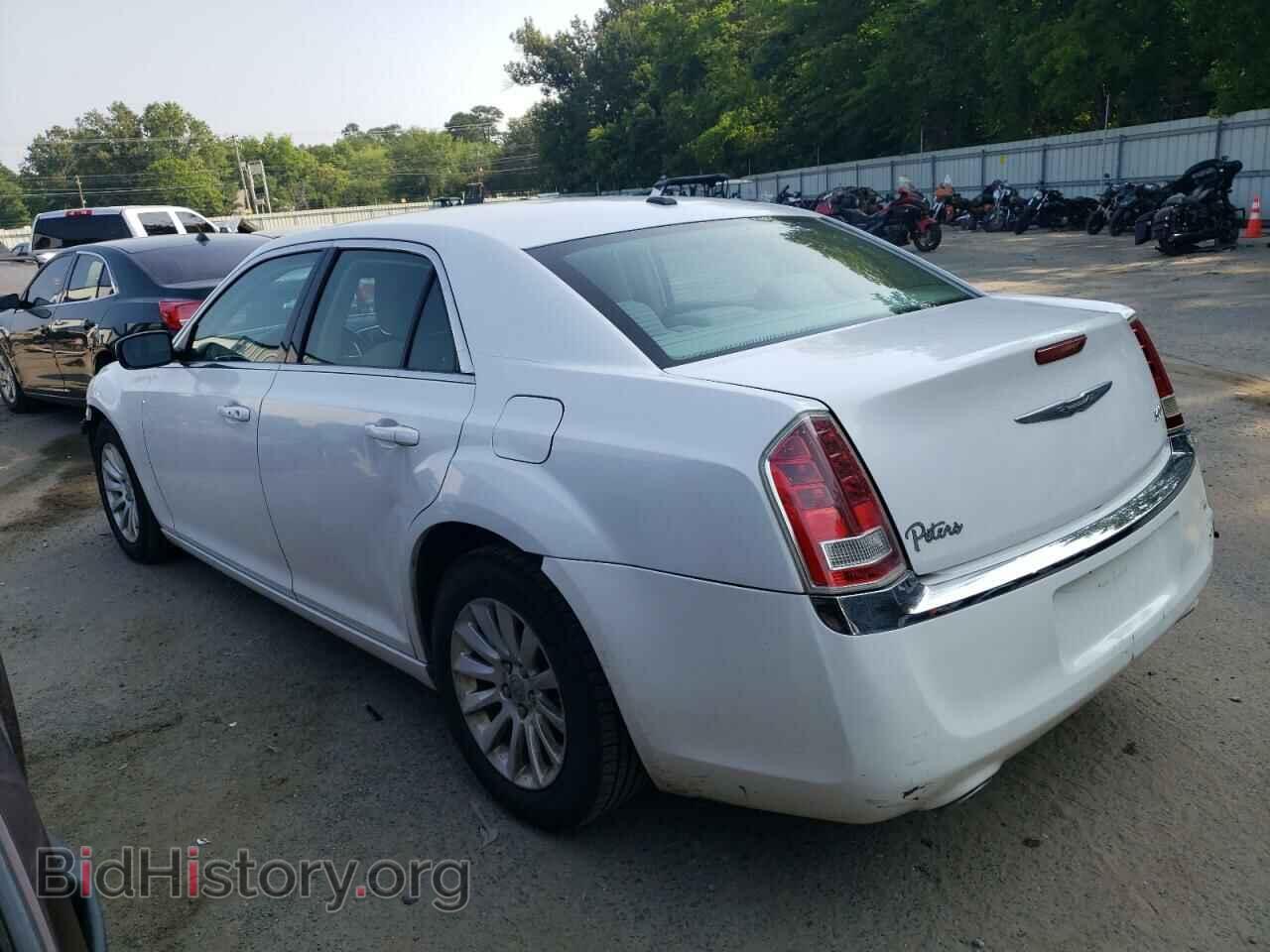 2012 CHRYSLER 300 - VIN: 2C3CCAAG0CH261431 - Фото 2