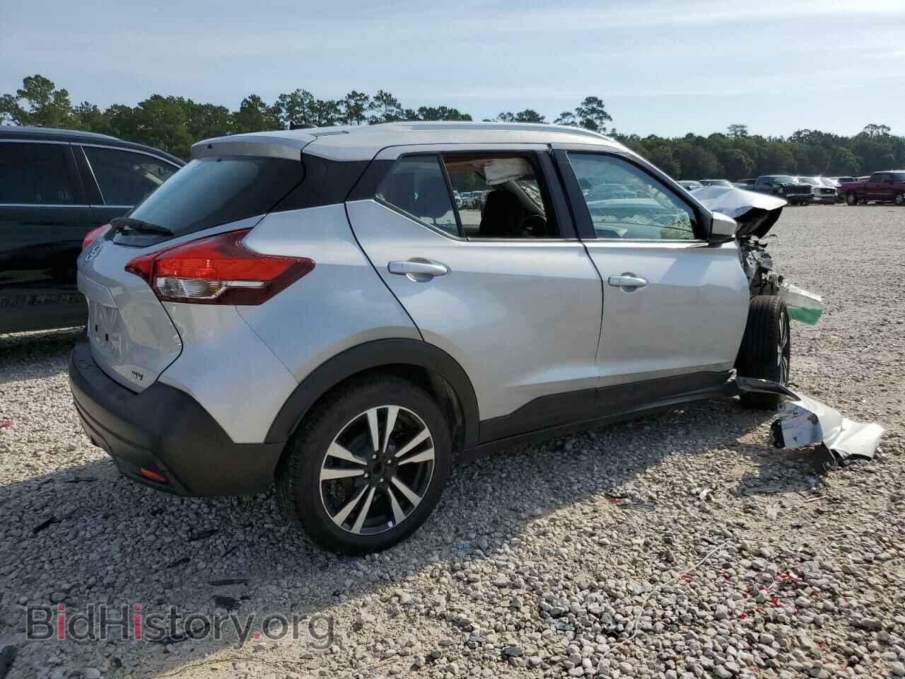 2019 NISSAN KICKS - VIN: 3N1CP5CU3KL551567 - Фото 3