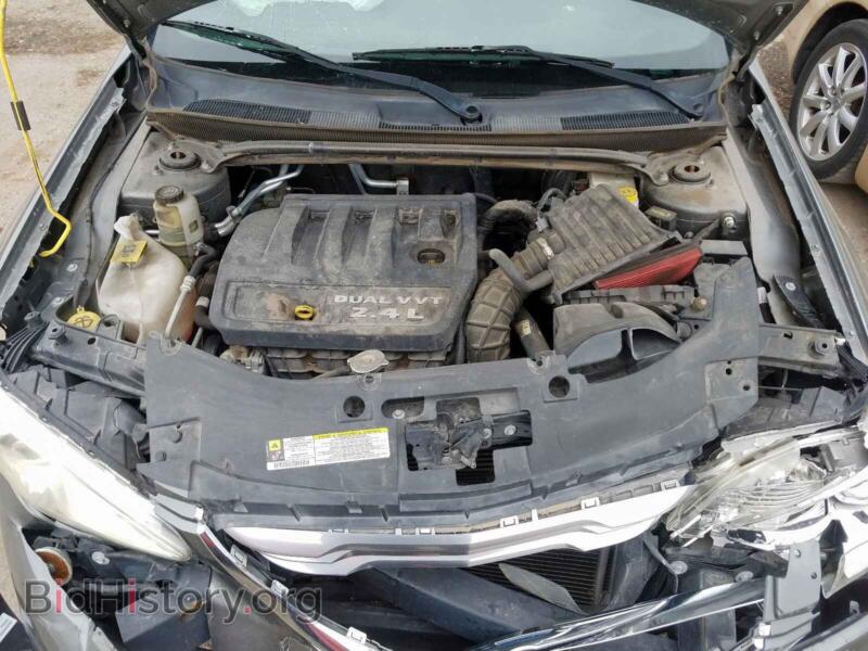 2011 Chrysler 200 (VIN 1C3BC1FB7BN604105) — фото 7 из 10