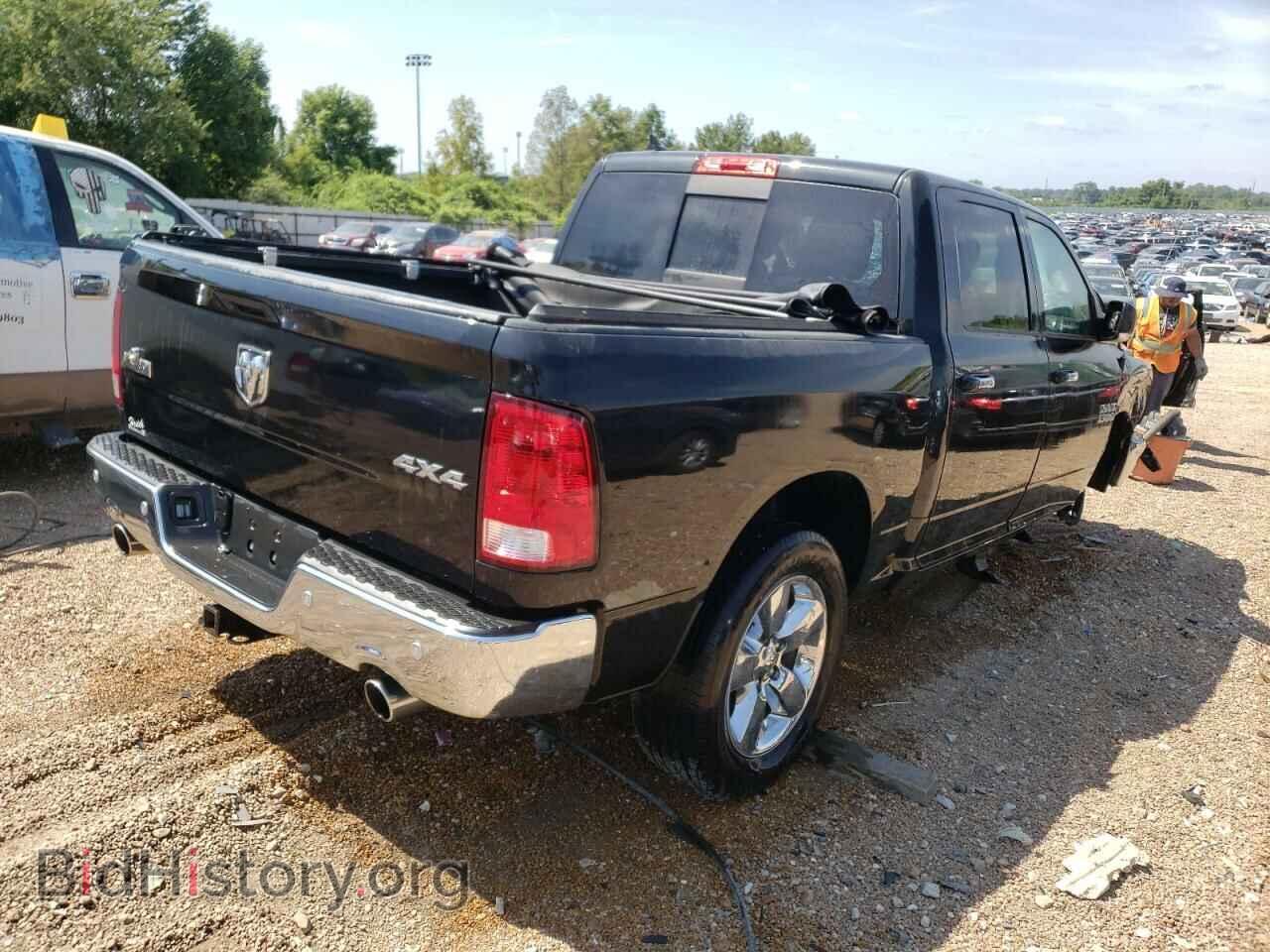 2017 RAM 1500 - VIN: 1C6RR7LT2HS593010 - Photo 4