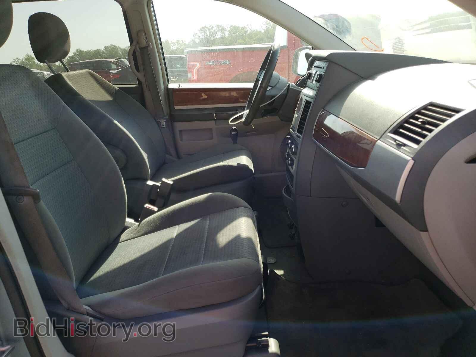 2009 CHRYSLER MINIVAN - VIN: 2A8HR54149R596797 - Фото 5
