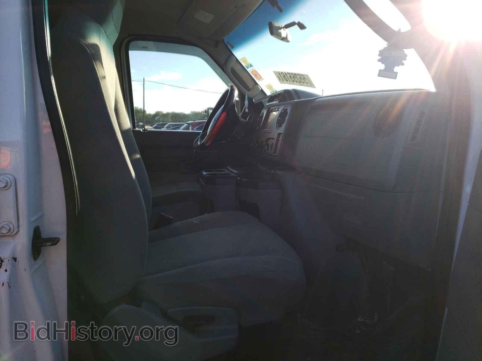 2011 FORD ECONOLINE - VIN: 1FBSS3BLXBDA43742 - Photo 5