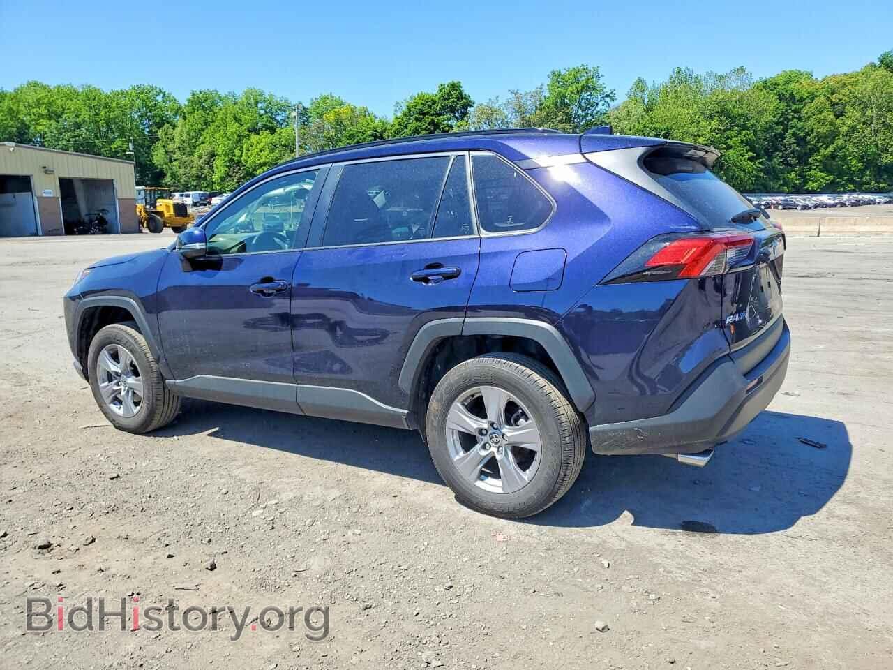 2025 TOYOTA RAV4 - VIN: JTMP1RFV2SJ046588 - Фото 2